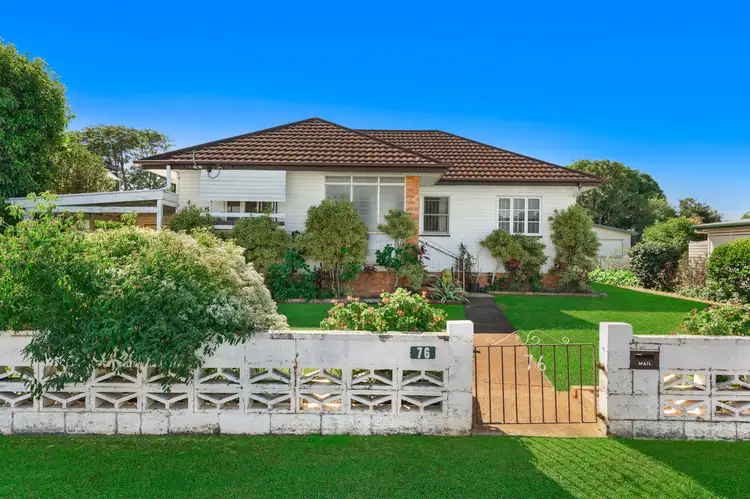 76 King Street, Woody Point QLD 4019