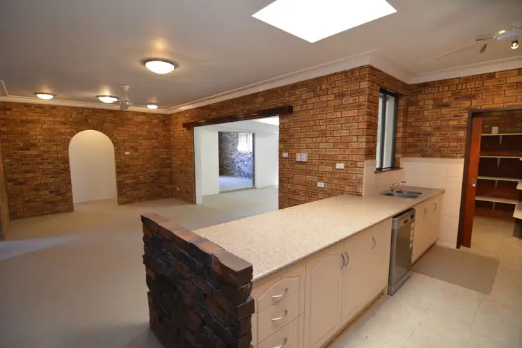 2 Tuckey Court