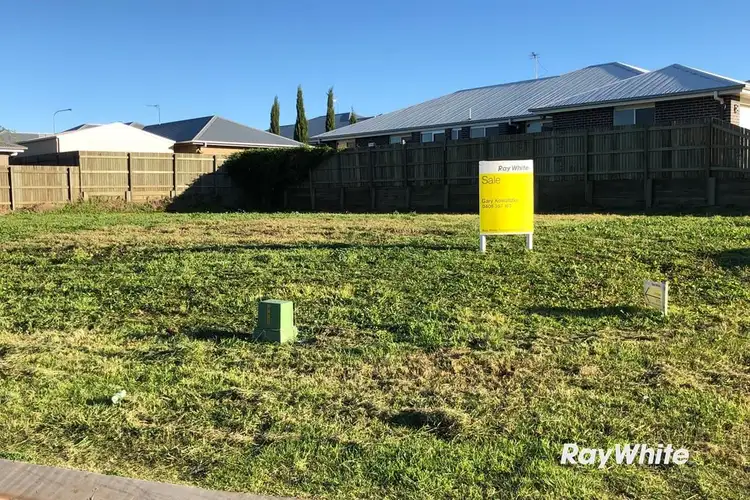 24 Neiwand Street, Kearneys Spring QLD 4350
