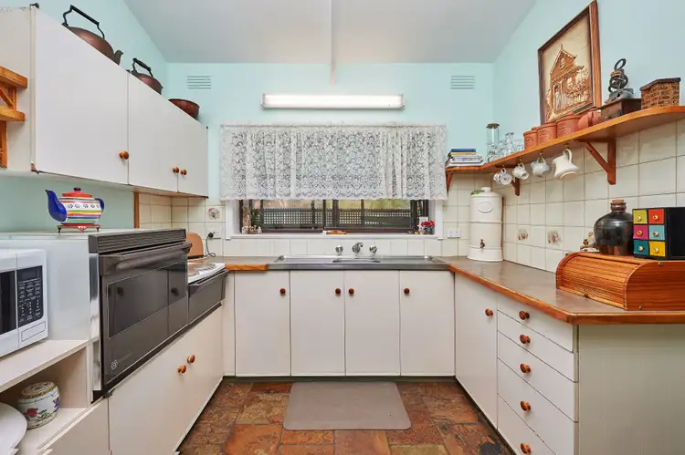 Second view of Homely house listing, 25 Ashmont Avenue, Ashmont NSW 2650