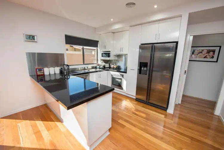 Fifth view of Homely townhouse listing, 1/365 Beveridge Street, Swan Hill VIC 3585