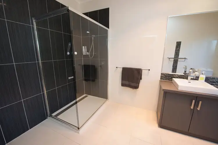 Sixth view of Homely house listing, 4 Merit Crescent, Swan Hill VIC 3585