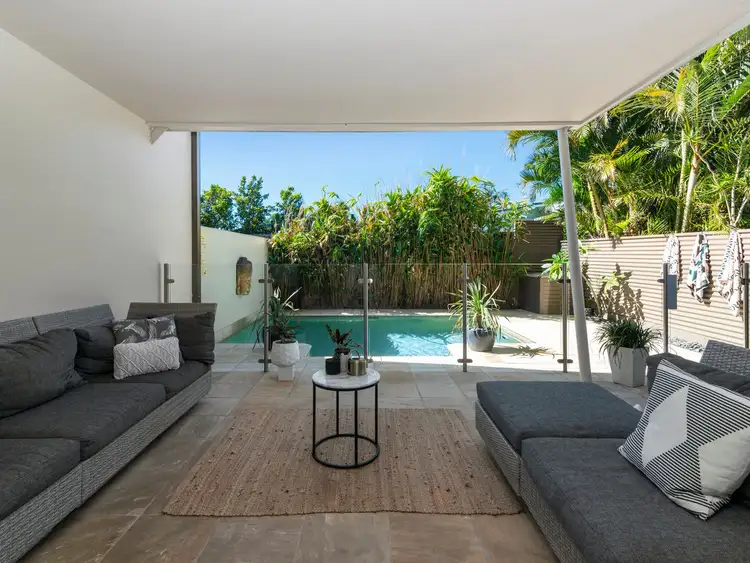 Second view of Homely other listing, 2/17 Bali Avenue, Palm Beach QLD 4221