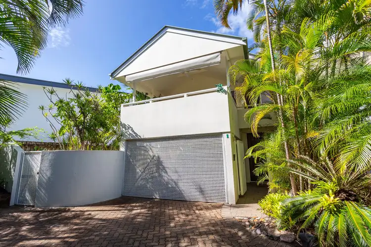 1/2 Banksia Avenue, Noosa Heads QLD 4567