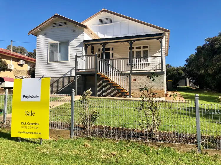 55 Murringo Street, Young NSW 2594