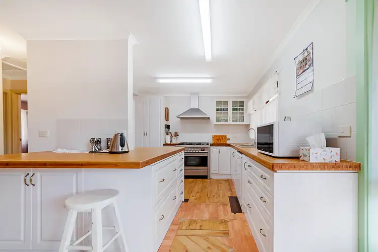 Second view of Homely house listing, 17 Billola Court, Eaglehawk VIC 3556