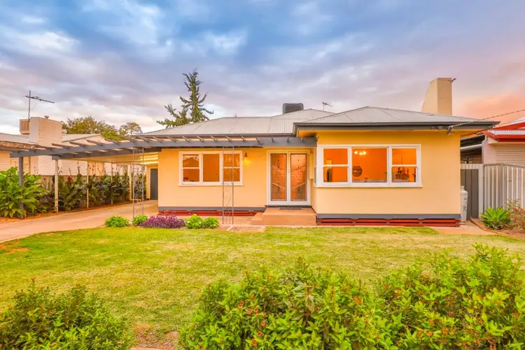 14 Logan Avenue, Mildura VIC 3500