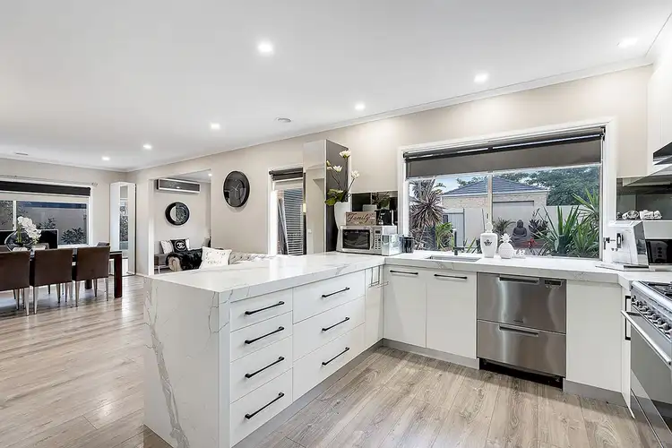 Sixth view of Homely house listing, 5 St Andrews Drive, Craigieburn VIC 3064