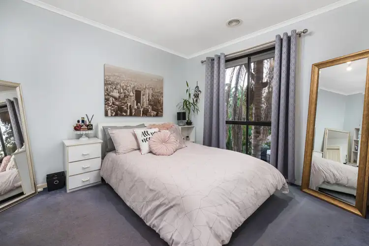 Third view of Homely house listing, 2 Primula Close, Bundoora VIC 3083