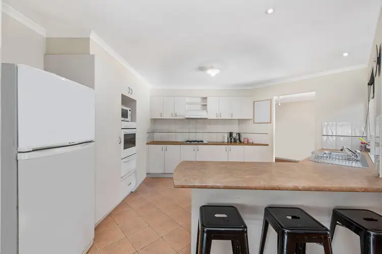 Fifth view of Homely house listing, 15 Simpson Place, Caroline Springs VIC 3023