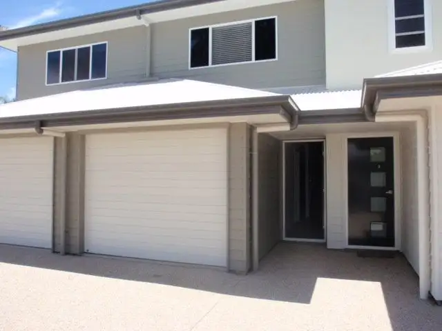 Main view of Homely unit listing, 2/18 Theresa Street, Emerald QLD 4720