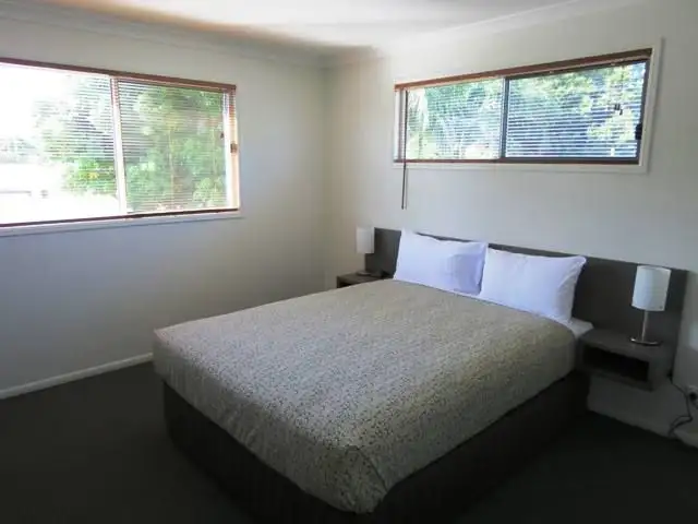 Third view of Homely unit listing, 2/18 Theresa Street, Emerald QLD 4720