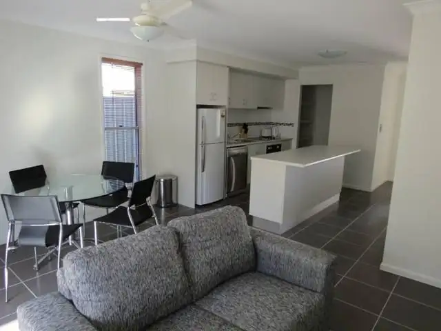 Fourth view of Homely unit listing, 2/18 Theresa Street, Emerald QLD 4720