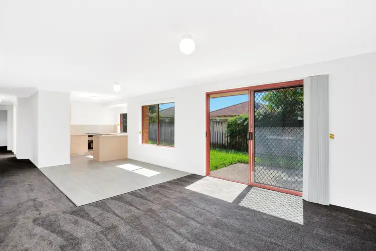 2/5 Fredrick Court, Varsity Lakes QLD 4227
