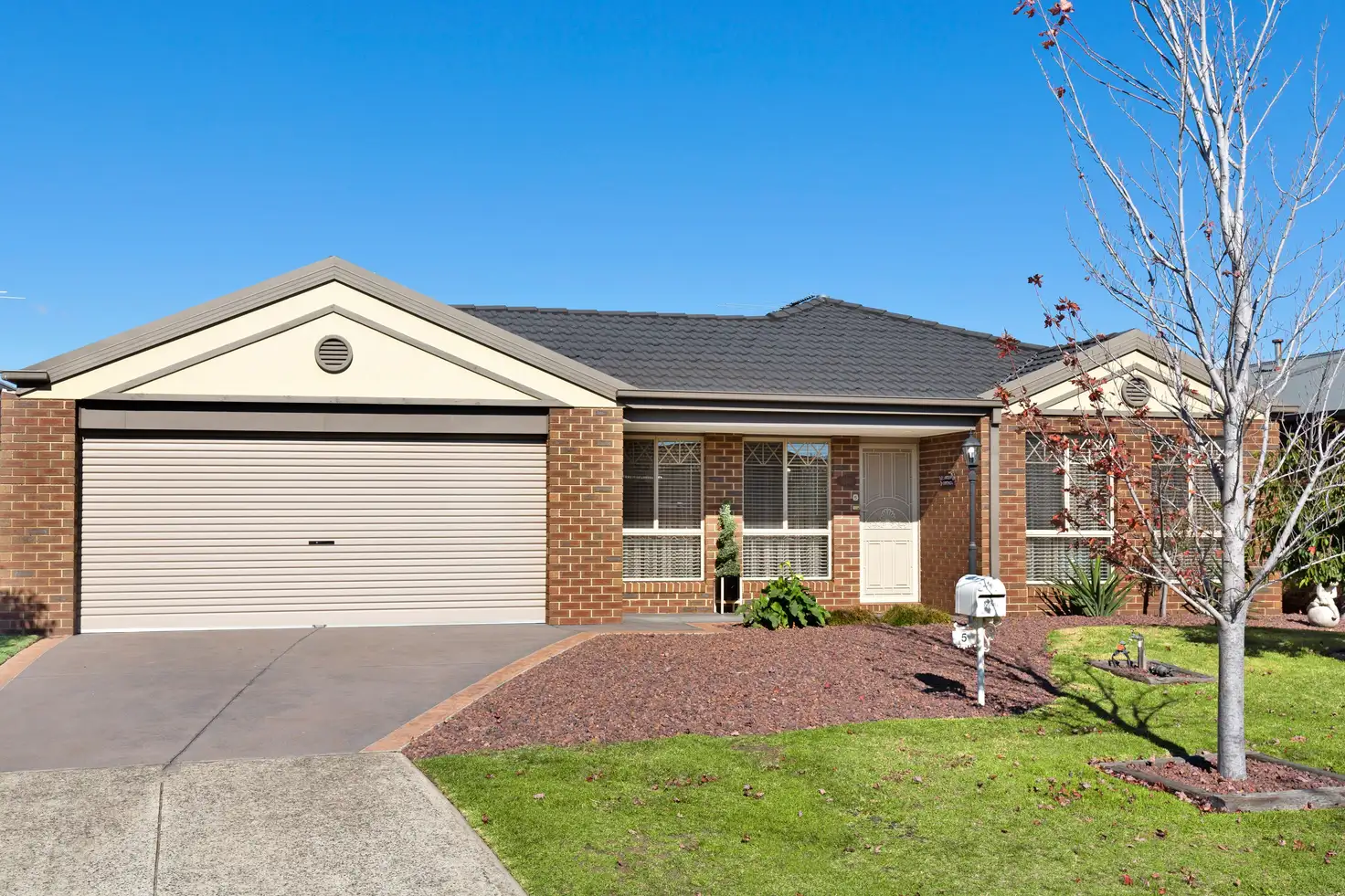 Main view of Homely house listing, 5 Camelia Way, Pakenham VIC 3810