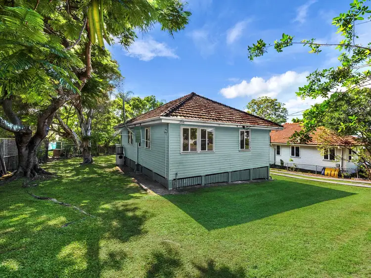8 Chataway Street, Carina Heights QLD 4152