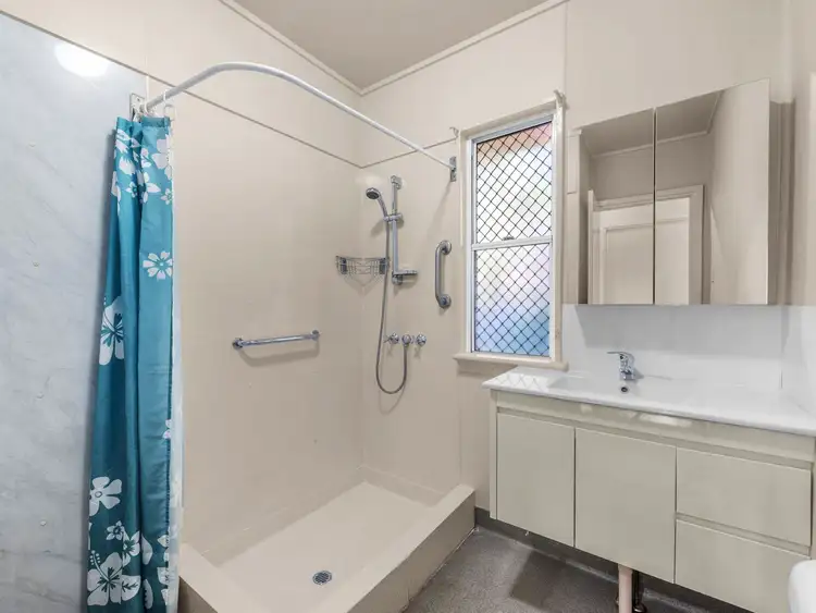 Fifth view of Homely house listing, 8 Chataway Street, Carina Heights QLD 4152