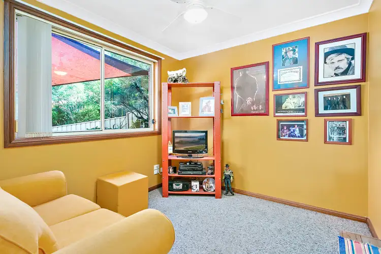 Fifth view of Homely house listing, 8A Burrill Place, Flinders NSW 2529