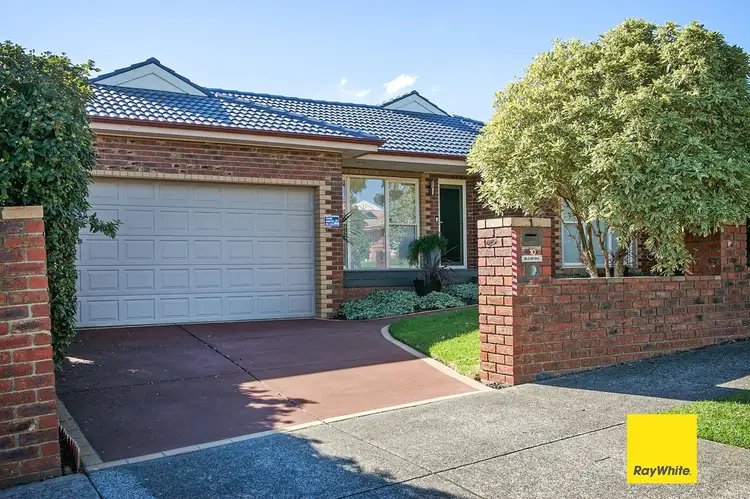 10 Trinity Drive, Langwarrin VIC 3910
