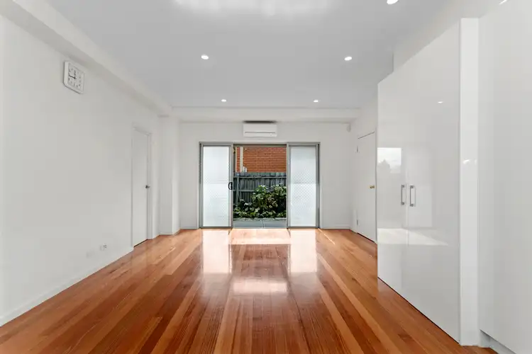 Fourth view of Homely house listing, 2/7 Marcia Street, Thomastown VIC 3074