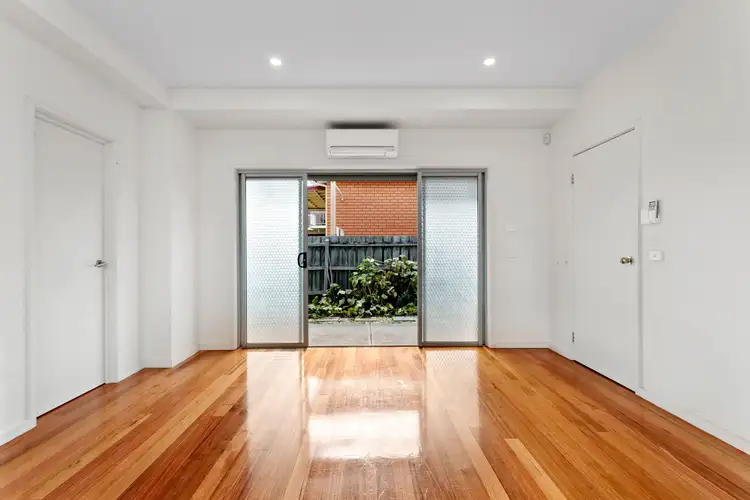 Fifth view of Homely house listing, 2/7 Marcia Street, Thomastown VIC 3074