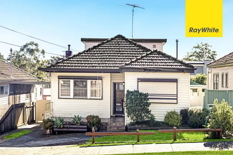 78 Henry Lawson Drive, Peakhurst NSW 2210