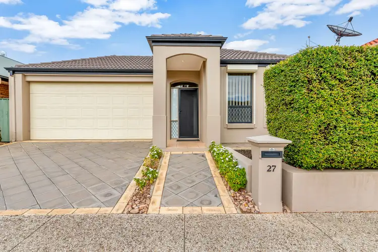 27 Blue Wren Circuit, Mawson Lakes SA 5095