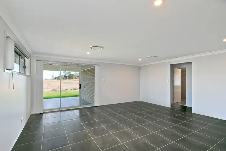 Fourth view of Homely house listing, 6 Huxtable Place, Goulburn NSW 2580