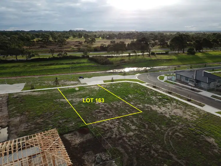 2 Rumble Lane, Cranbourne South VIC 3977