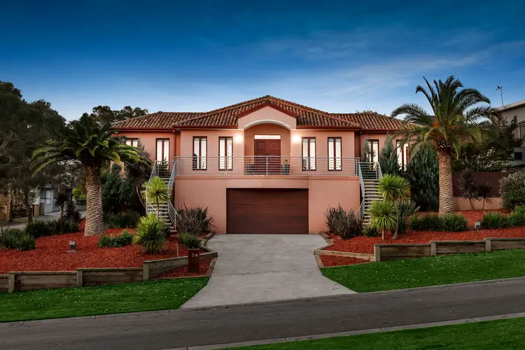2 Lake Park Court, Lysterfield South VIC 3156