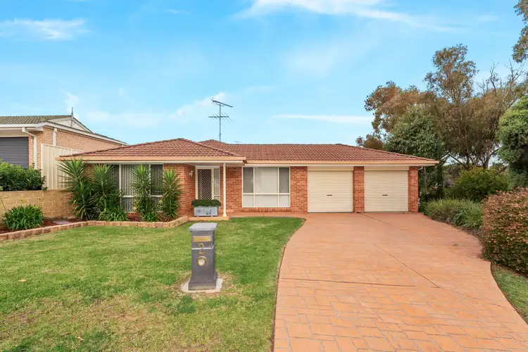 2 Fraser Place, Mount Annan NSW 2567