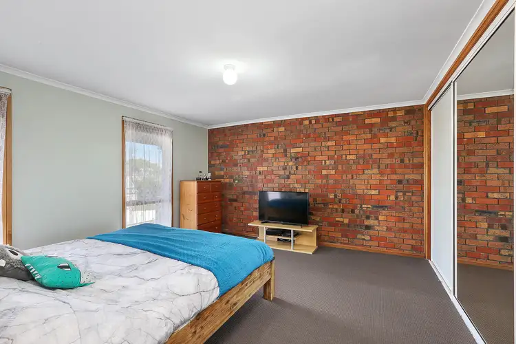 Fifth view of Homely house listing, 2/20-22 Scarlett Grove, Lara VIC 3212