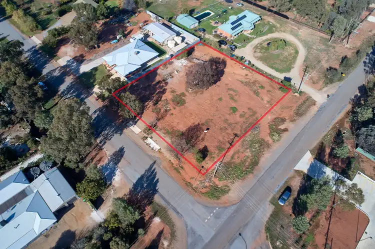 38 Wallace Street, Coolamon NSW 2701