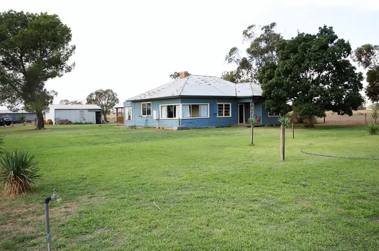 924 Lowe Road, Ballendella VIC 3561