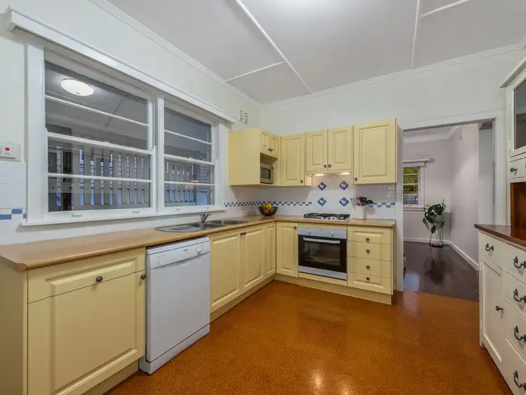 Fifth view of Homely house listing, 2 Kanumbra Street, Coorparoo QLD 4151