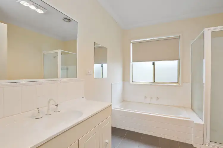 Sixth view of Homely unit listing, 2/15 Arbour Grove, Belmont VIC 3216