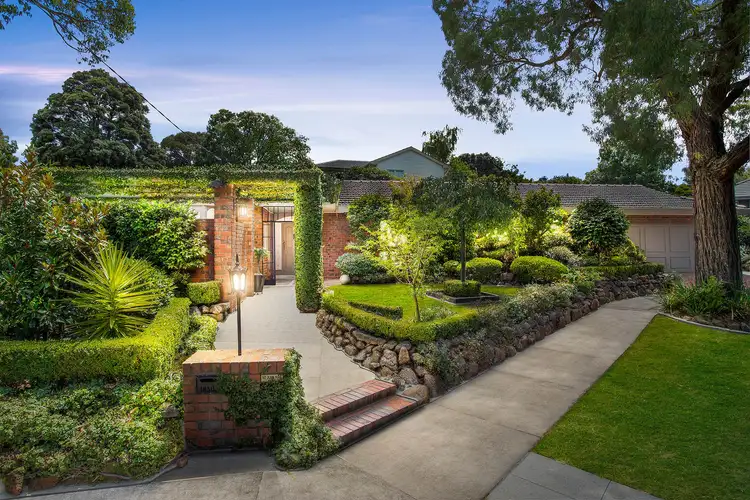 13 Genoa Court, Mount Waverley VIC 3149