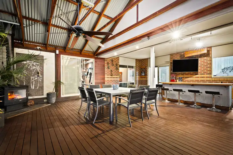 6 Banjo Paterson Drive, Pakenham VIC 3810
