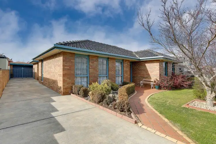 7 Dixon Avenue, Werribee VIC 3030
