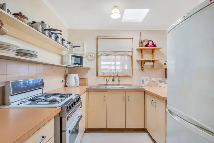 Fourth view of Homely house listing, 10 Palm Court, Parafield Gardens SA 5107
