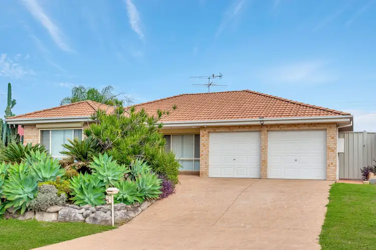 6 Grebe Place, Hinchinbrook NSW 2168