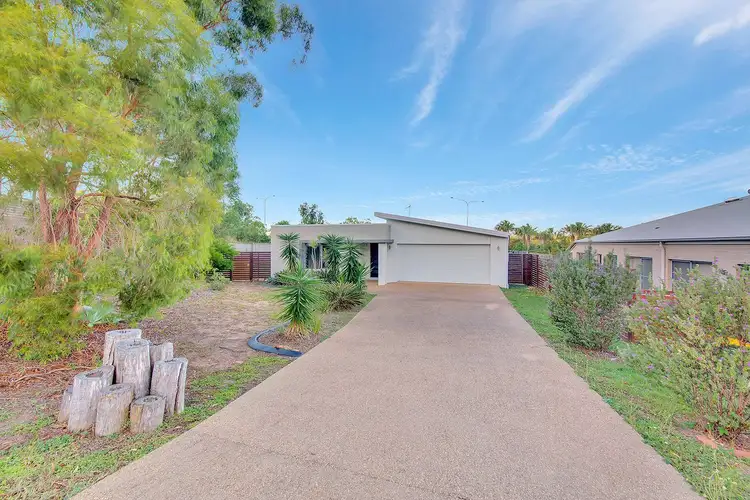 16 Carlsson Place, Kirkwood QLD 4680