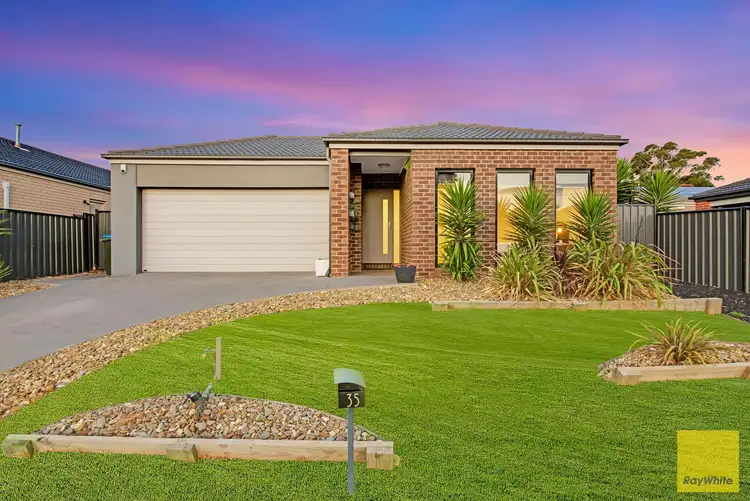 35 Rifflebird Drive, Tarneit VIC 3029