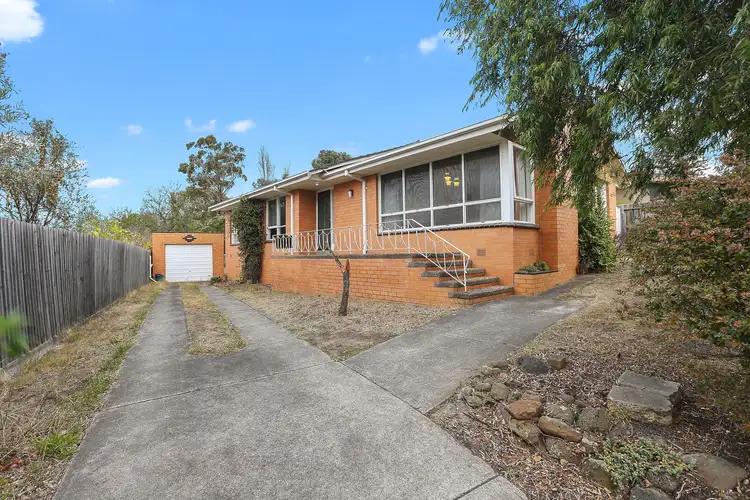 5 Hutcheson Avenue, Highton VIC 3216