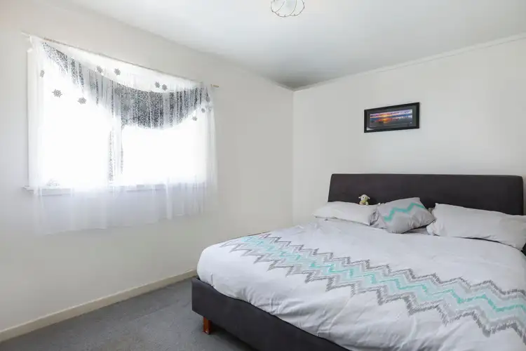 Second view of Homely unit listing, 2/6 Adori Street, Chevron Island QLD 4217