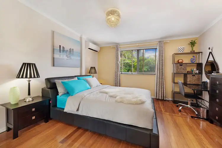 Fifth view of Homely unit listing, 8/15-17 George Avenue, Broadbeach QLD 4218