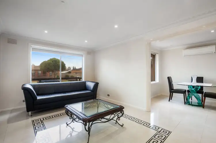 Third view of Homely house listing, 3 Kosciusko Court, Lalor VIC 3075