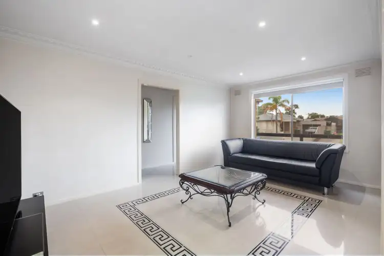 Fifth view of Homely house listing, 3 Kosciusko Court, Lalor VIC 3075