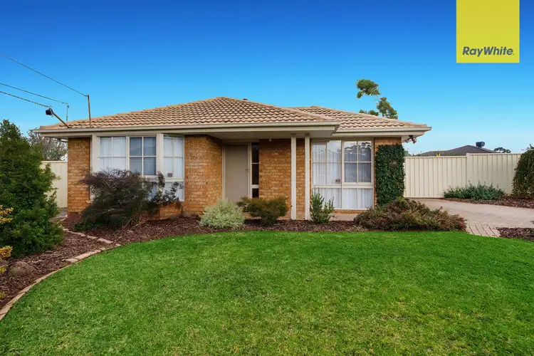 1 Redbank Court, Kings Park VIC 3021