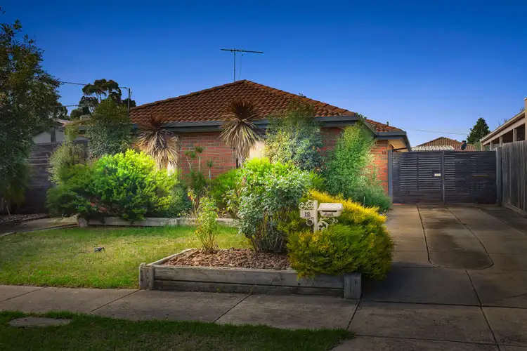 12 Bronsdon Court, Mill Park VIC 3082